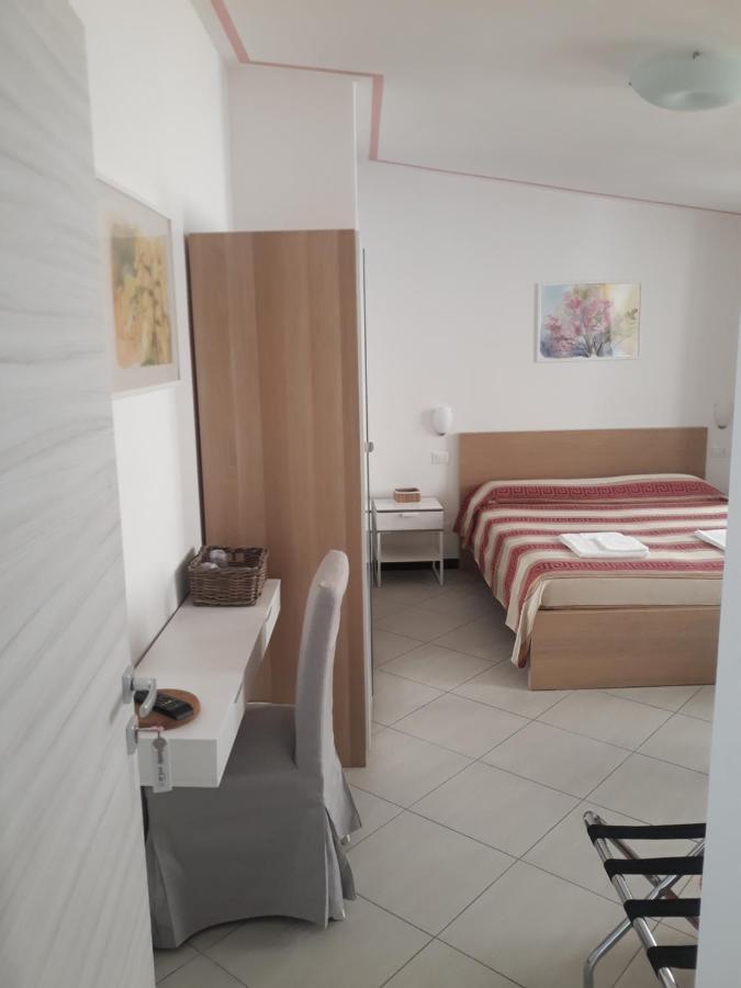 Marianna Quiet Rooms 蒙特罗索阿尔马雷 外观 照片